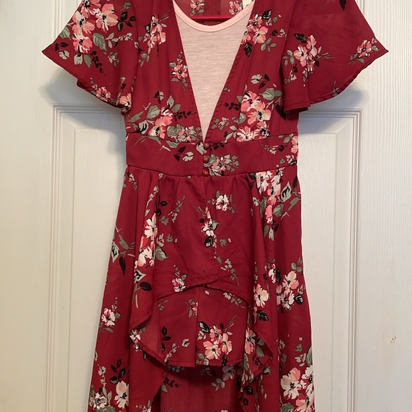 Girls' Floral Romper/ High-Low
Dress Size Small Burgundy Pink Dress Shorts - Picture 2 of 11